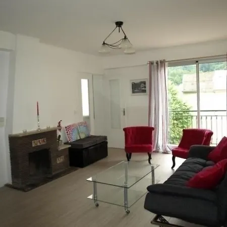 Appartement Beausoleil - *